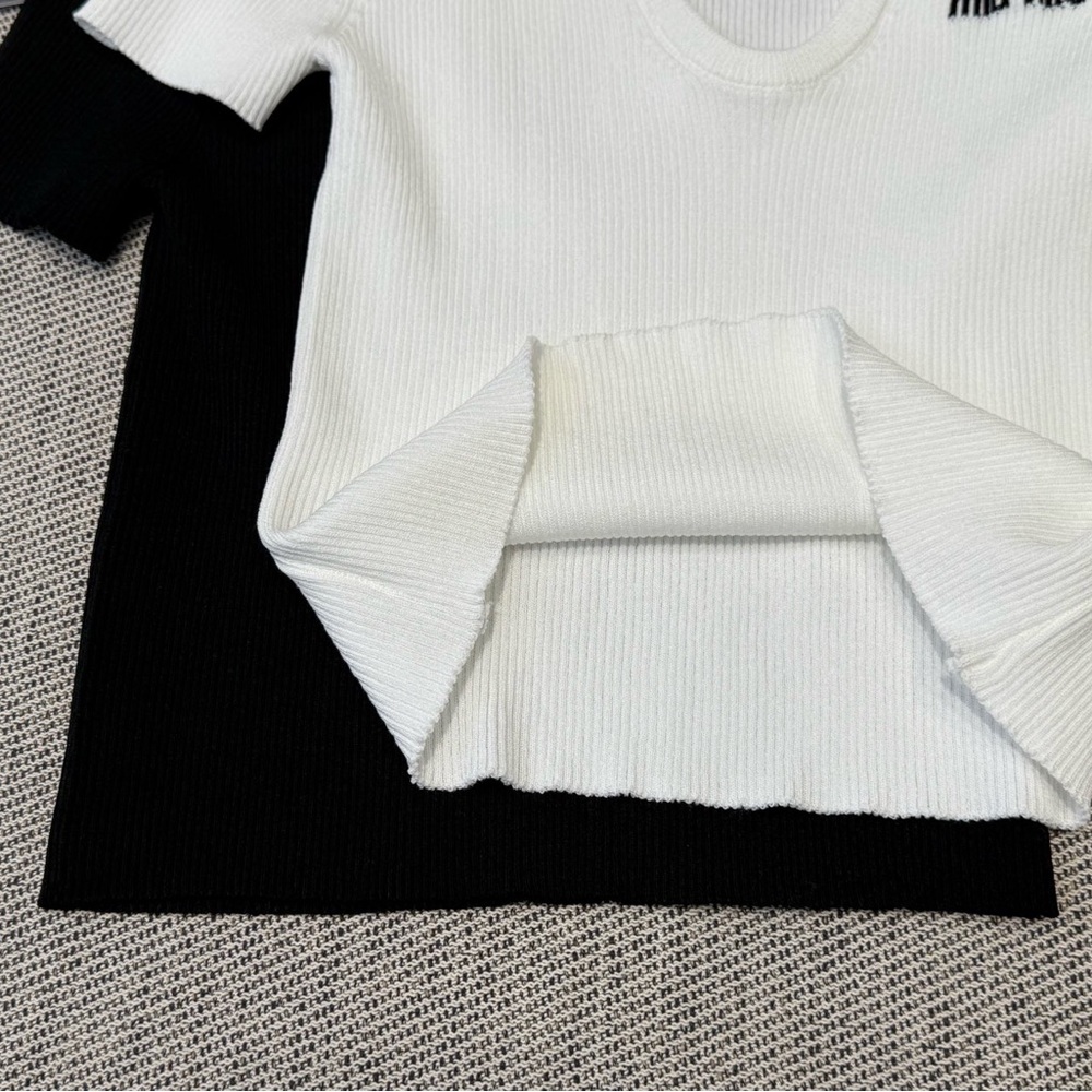 Miu Miu White Ribbed Scoop Neck Short Sleeve Tee - Picture 4 of 8